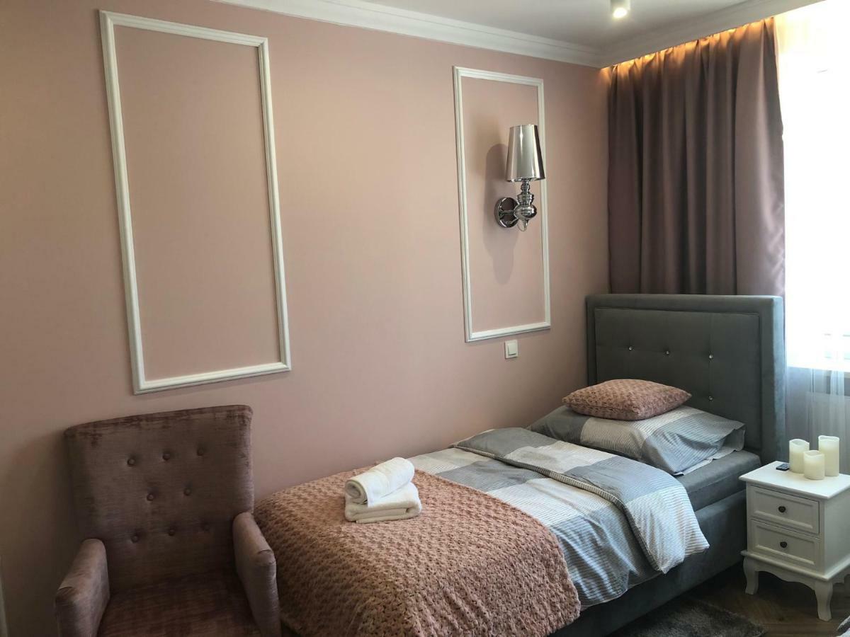 Family & Business Sauna Apartments No1 Lesny Nad Zalewem Cedzyna Unikat - 3 Bedroom With Private Sauna, Bath With Hydromassage, Terrace, Garage, Catering Options Kielce Exterior foto